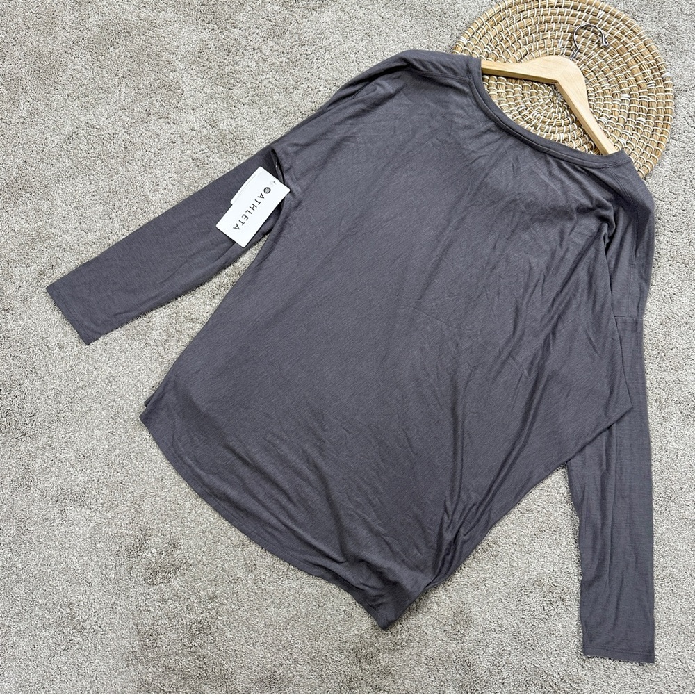 NWT Athleta Women’s Threadlight Asym Relaxed Longsleeve Shirt in Silver Bells XL - Picture 5 of 10